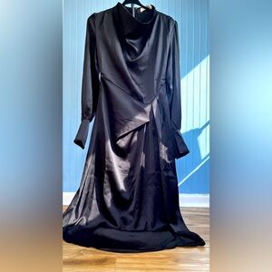 Waist-pinch black long-sleeved irregular neckline high-end artistic dress